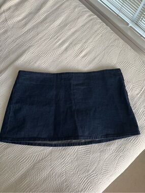 Abercrombie Low Rise Women’s Dark Blue Denim Mini Skort